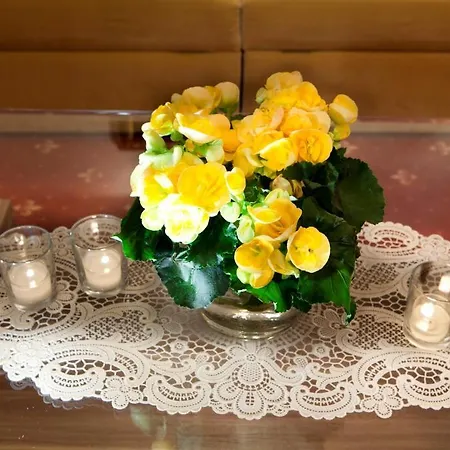 Hotel Table Corvara In Badia Exterior photo