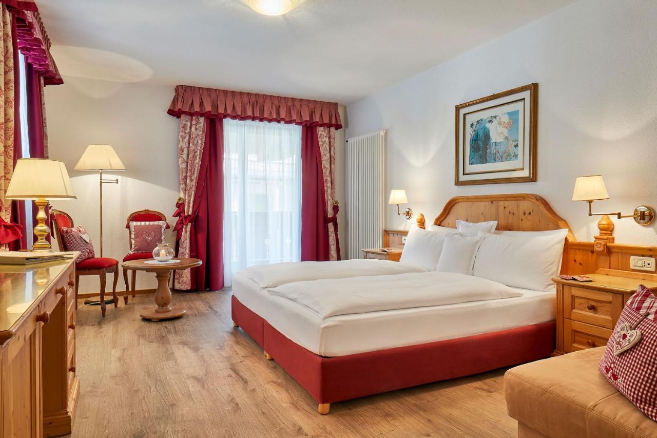 Table Hotel Corvara In Badia