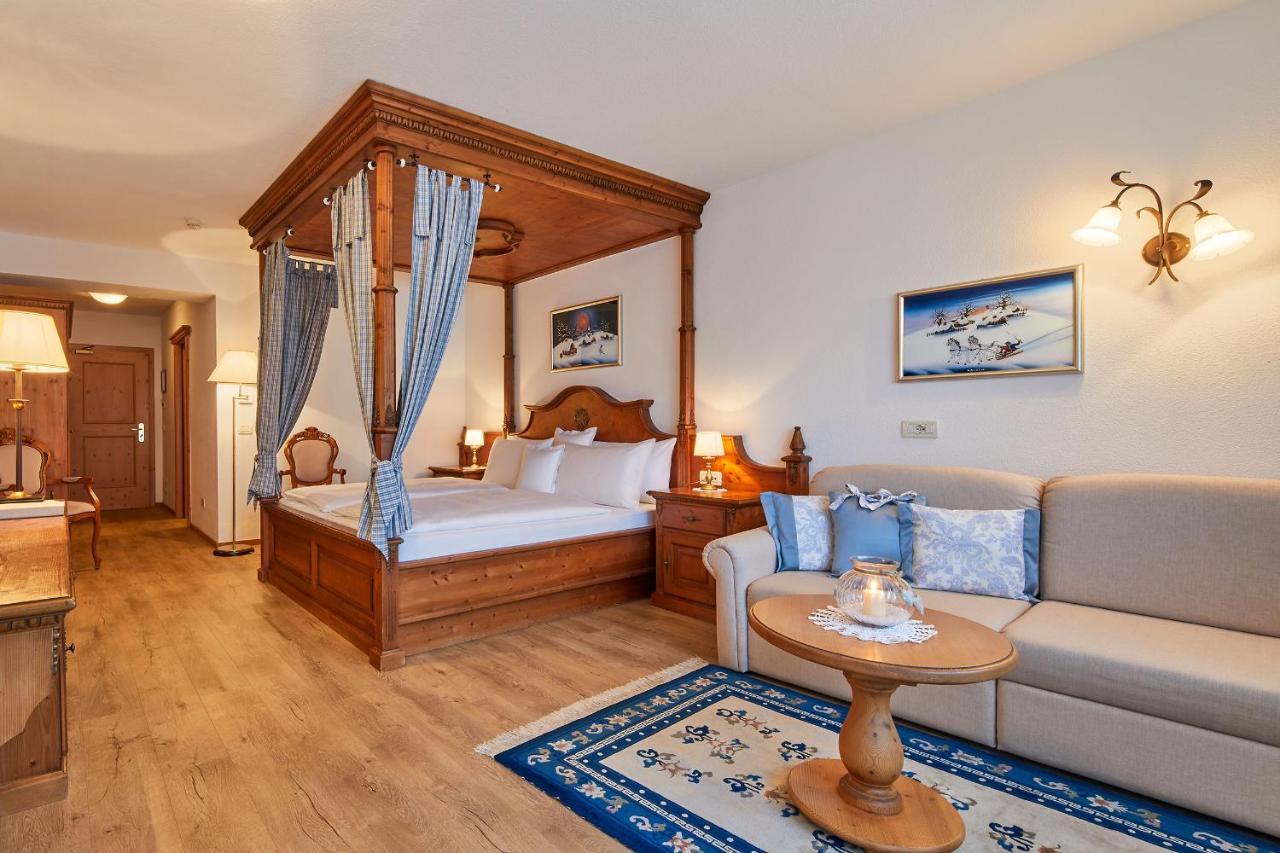 Hotel Table Corvara In Badia