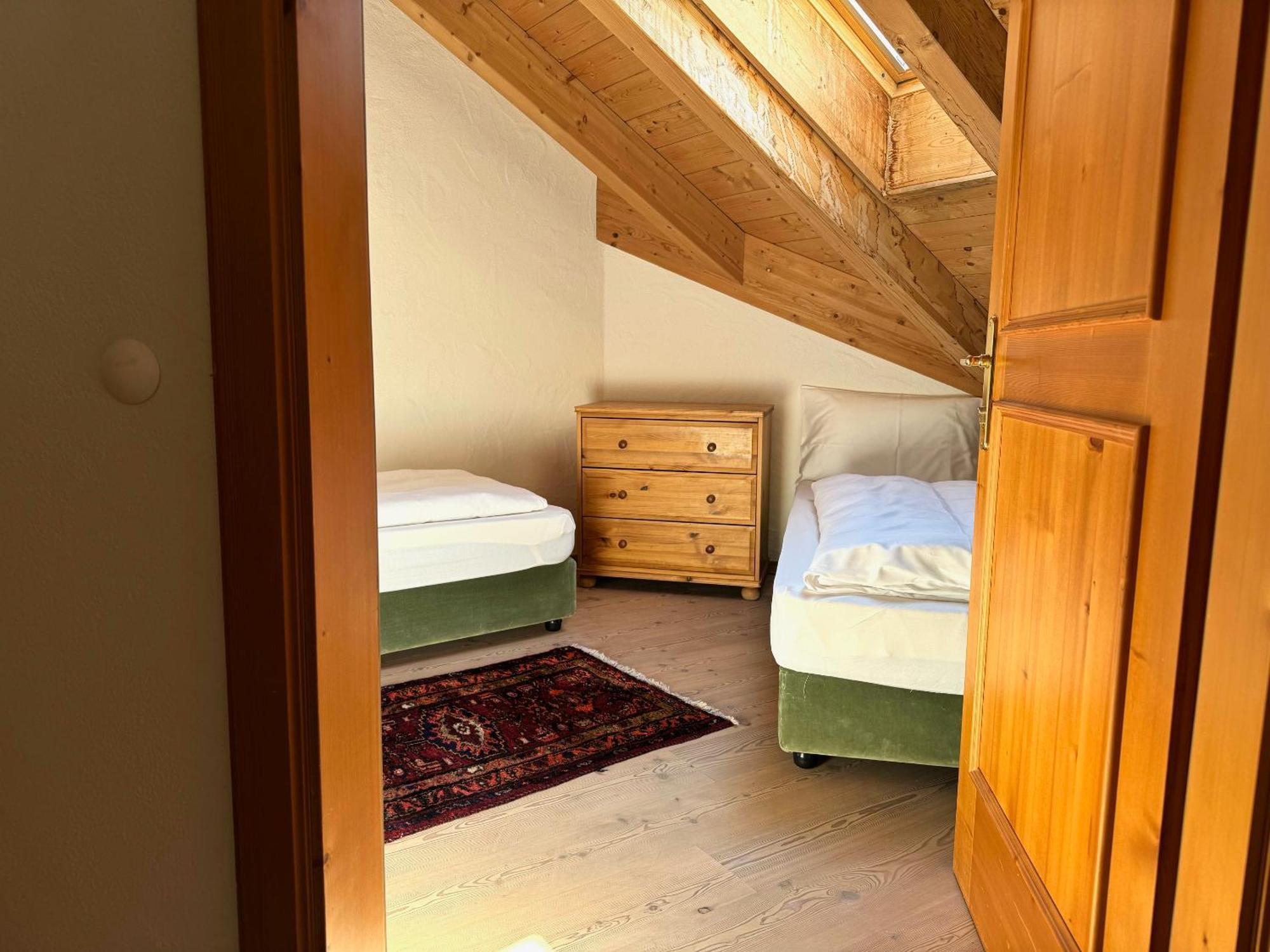 Table Hotel