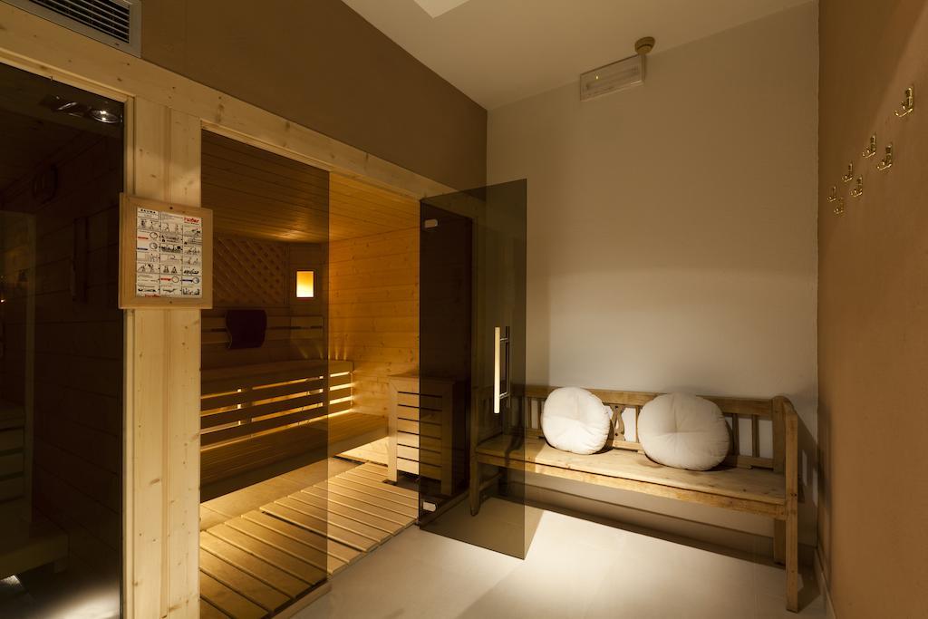 Table Hotel